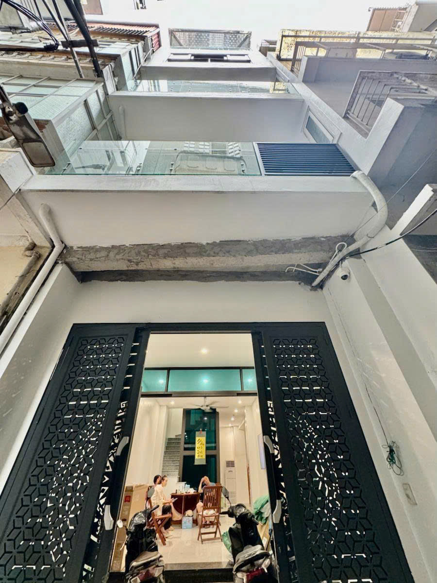 SIÊU PHẨM THỤY KHUÊ - VIEW HỒ TÂY TRIỆU ĐÔ - HOMESTAY CAO CẤP - THANG MÁY - DÒNG TIỀN 100 TRIỆU/THÁNG - TRUNG TÂM BA ĐÌNH