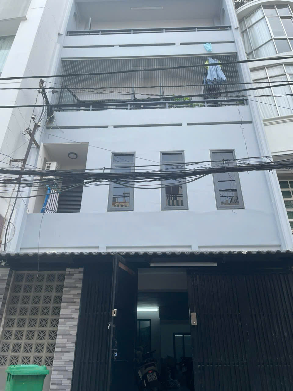 Bán nhà 207/80 3 Tháng 2 Phường 11 Quận 10 - 5,59x19,2, 5 tầng - HĐT 50 triệu - Giá bán 23 tỷ thương lượng. LH 0939788696