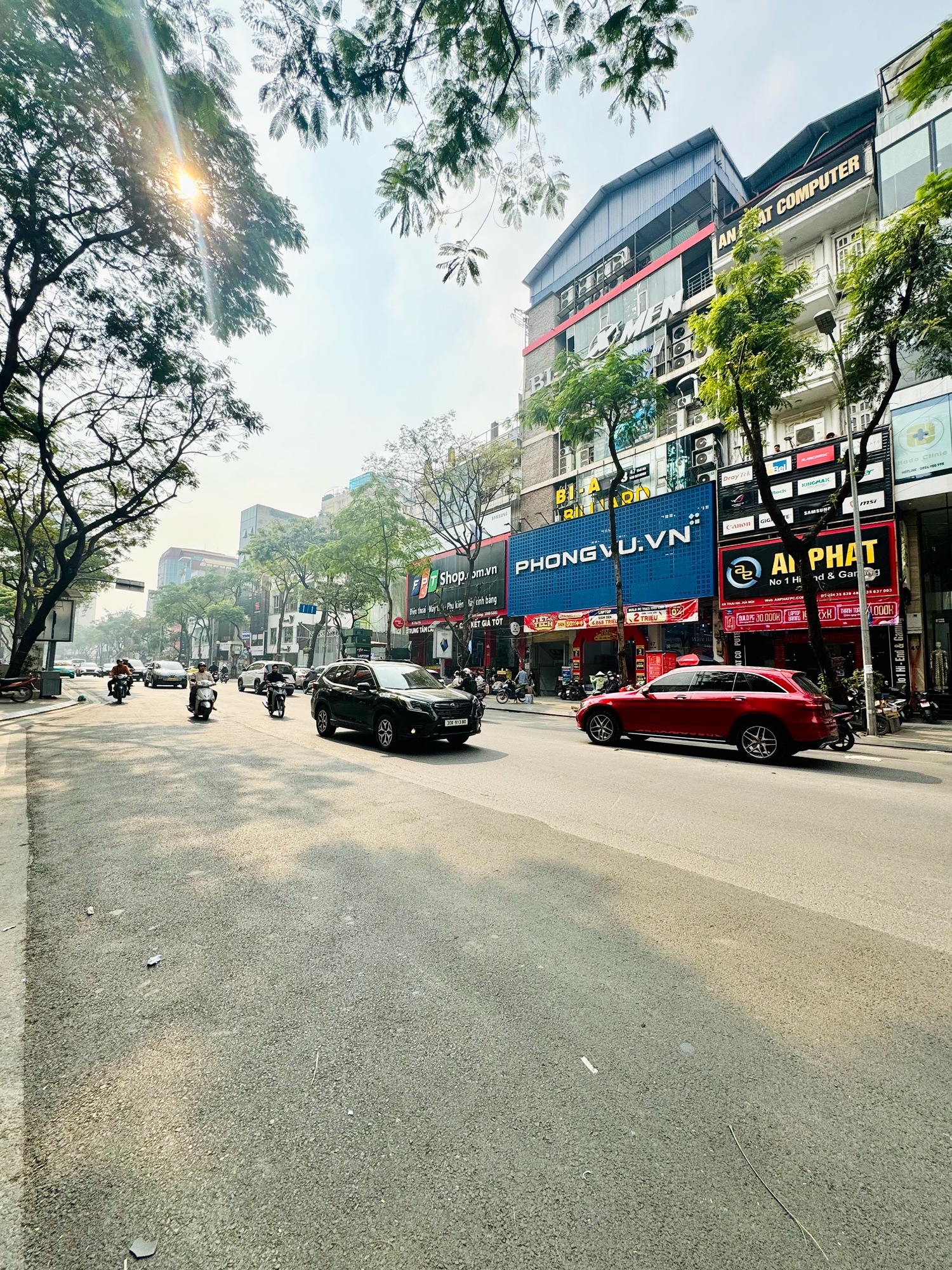 MẶT PHỐ THÁI HÀ – 203M² – 6 TẦNG THANG MÁY – VỈA HÈ 9M – DÒNG TIỀN 300TR/THÁNG – TÀI SẢN THƯƠNG MẠI HÀNG ĐẦU ĐỐNG ĐA