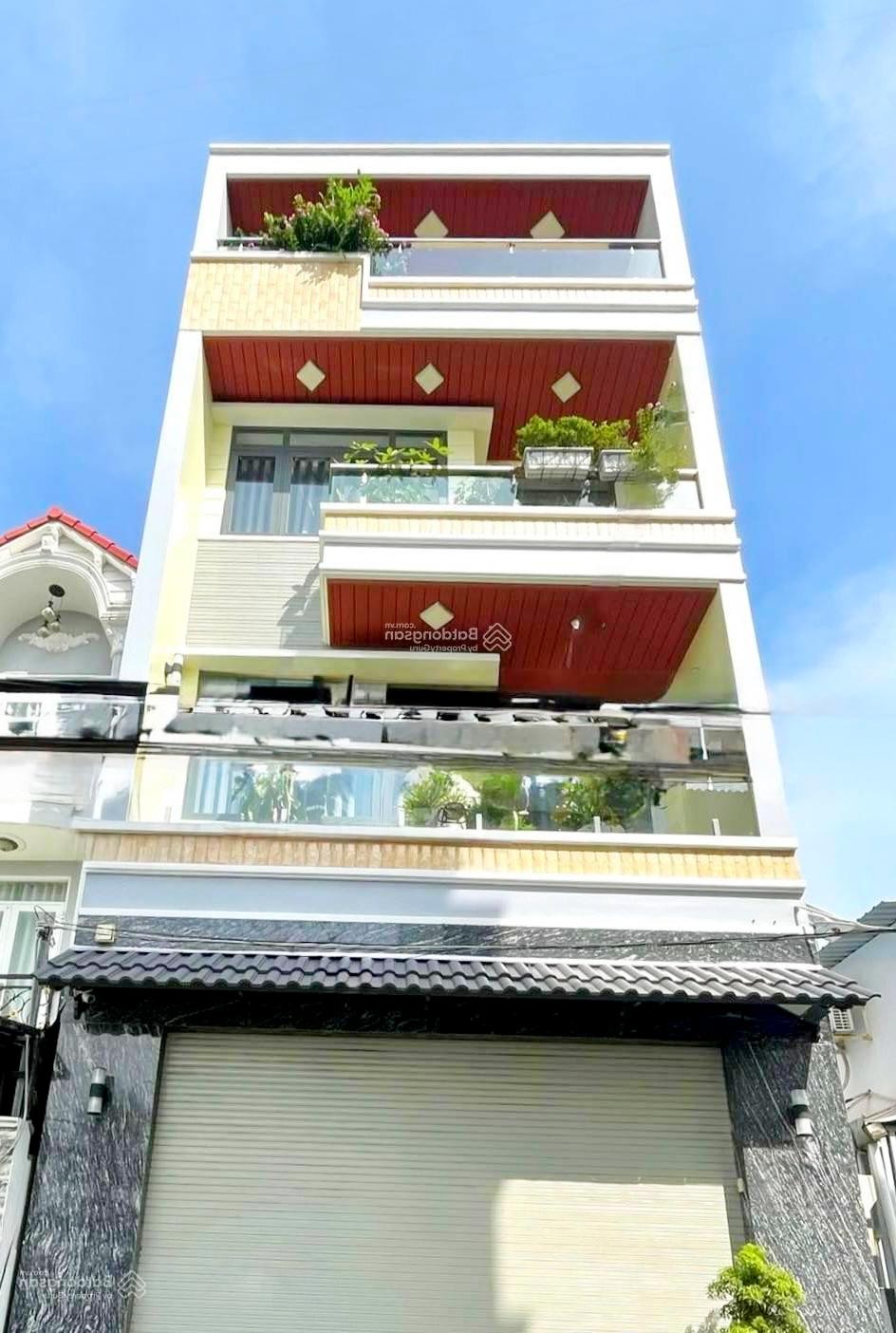 Bán nhà mặt tiền Phạm Thế Hiển ngang 5m KDC Phú Lợi Tặng nội thất ở ngay gần chợ