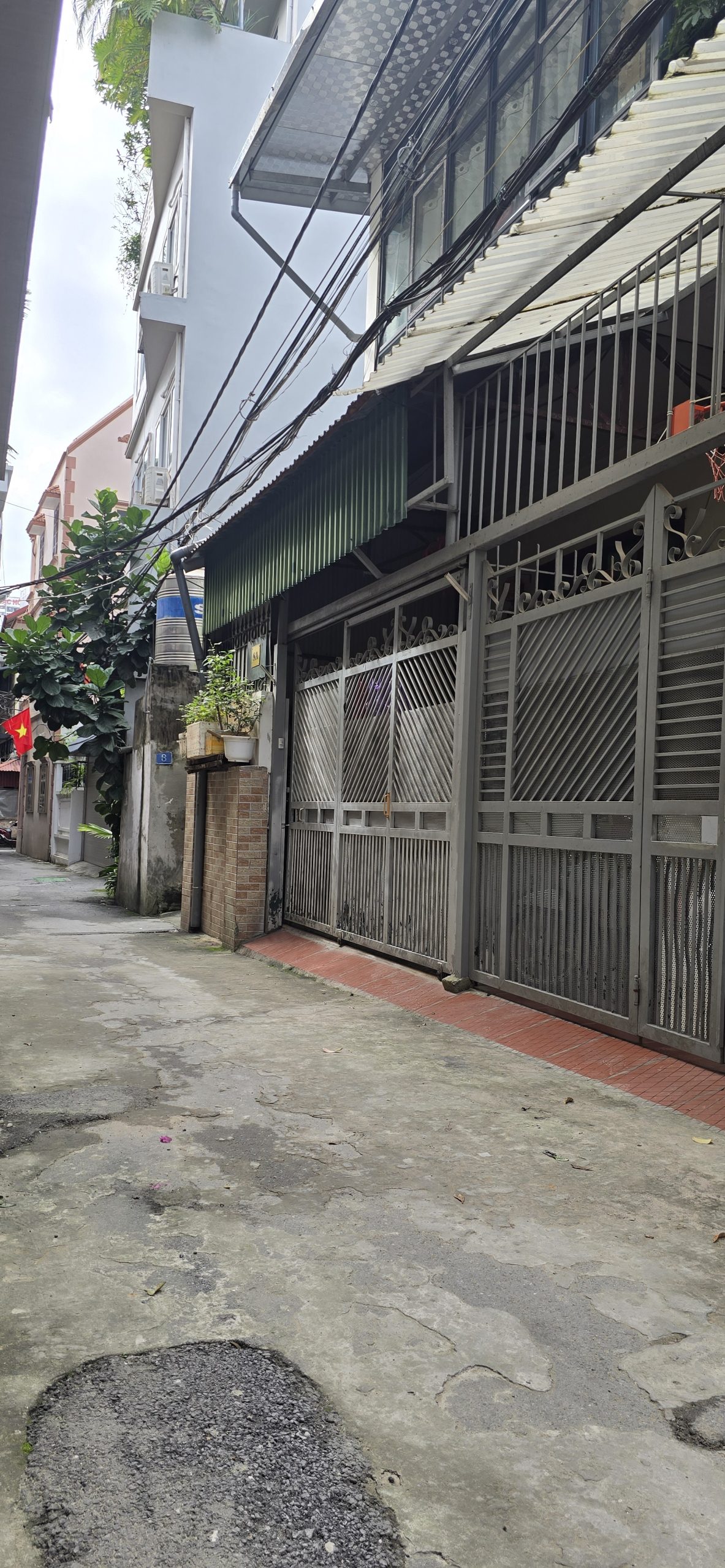 BÁN NHÀ ĐẸP , NGÕ THÔNG , LÔ GÓC , Ô TÔ NGỦ TRONG NHÀ , GẦN PHỐ AN DƯƠNG VƯƠNG- TÂY HỒ