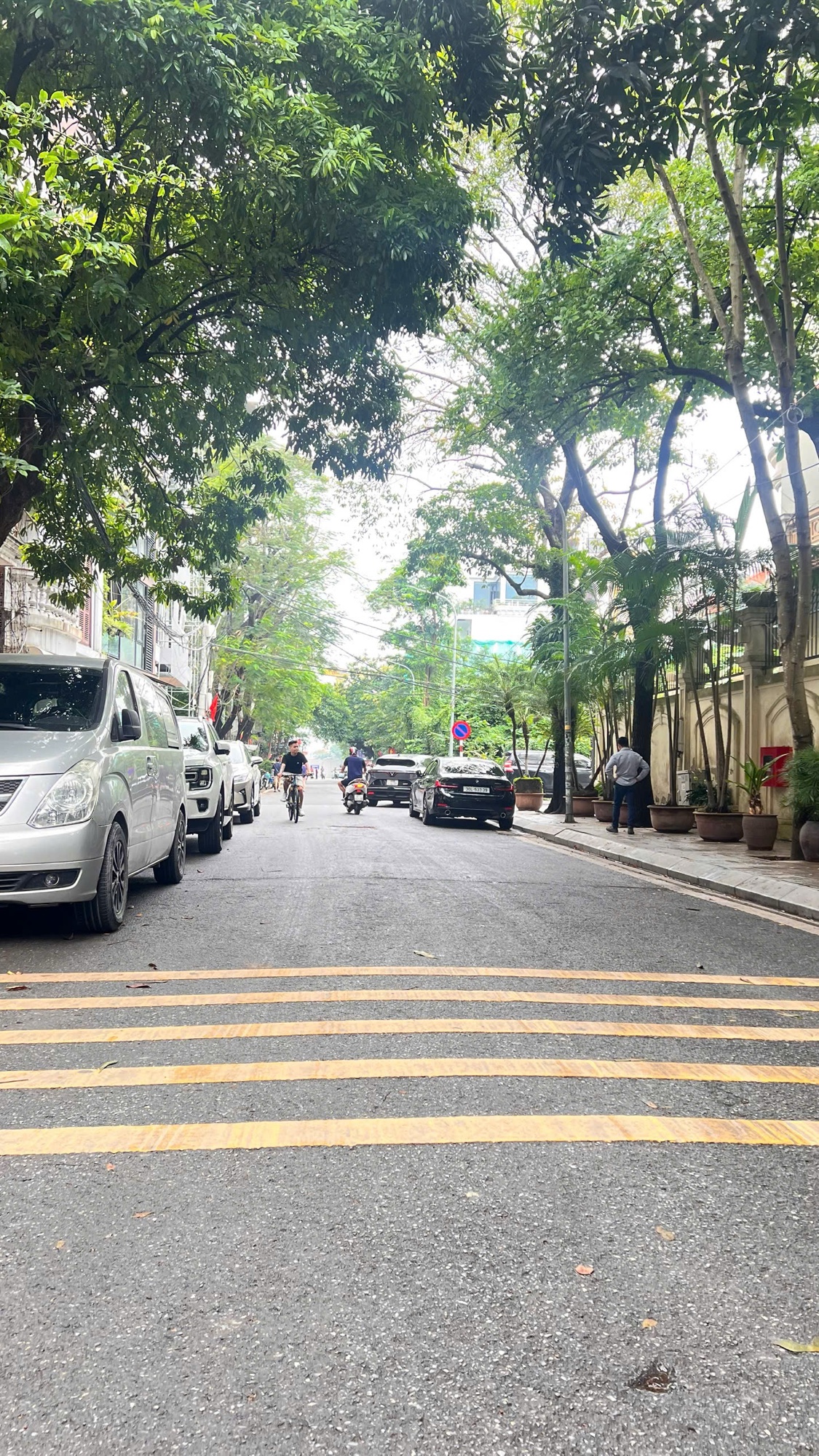 TRUNG TÂM TÂY HỒ-VÀI BƯỚC RA HỒ TÂY-PHỦ TÂY HỒ-Ô TÔ-XÂY APARTMENT SIÊU ĐỈNH.