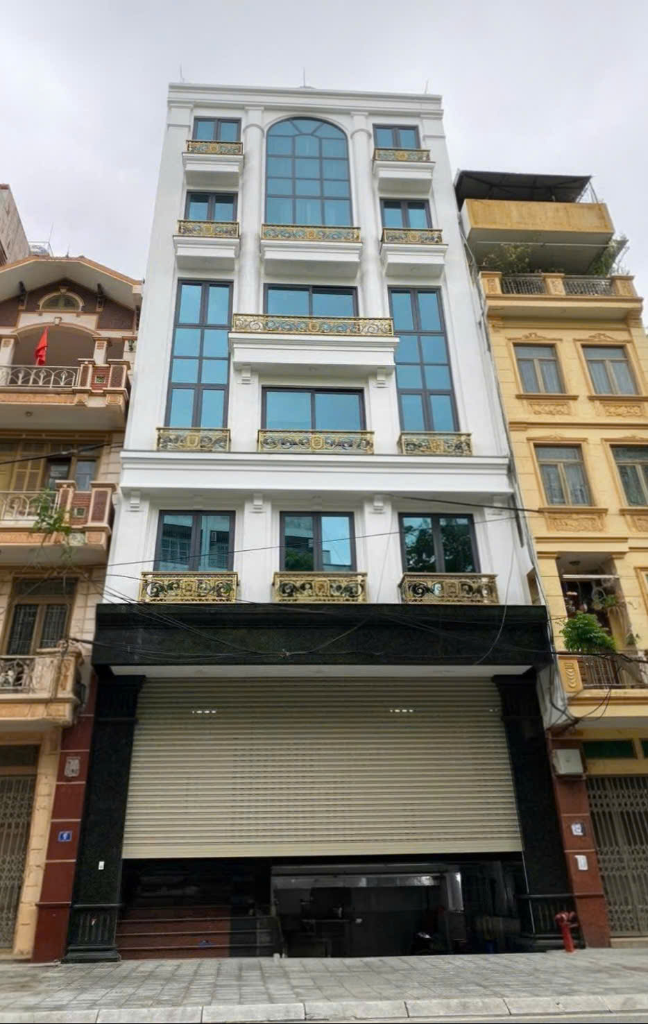 Cho thuê nhà, THANG MÁY, 106m2_ 6T; Nguyễn Thị Định, Hoàng Ngân -41 tr