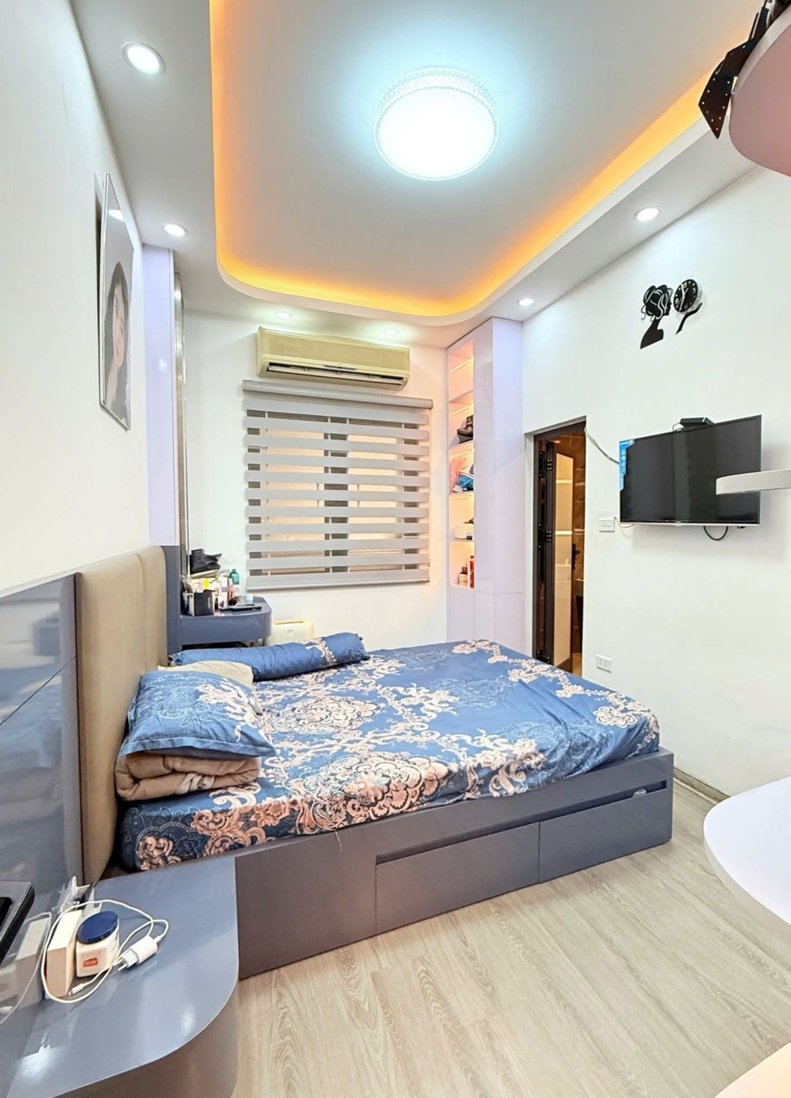 PHÓ ĐỨC CHÍNH – LÔ GÓC 3 THOÁNG – 25m²- 5 TẦNG MẶT TIỀN 4,5M– KINH DOANH ĐỈNH