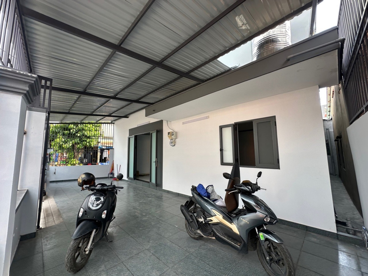 H2548* Lô góc mặt tiền chợ Linh Trung - Ngân hàng định giá 15 tỷ bán gấp 13.x tỷ