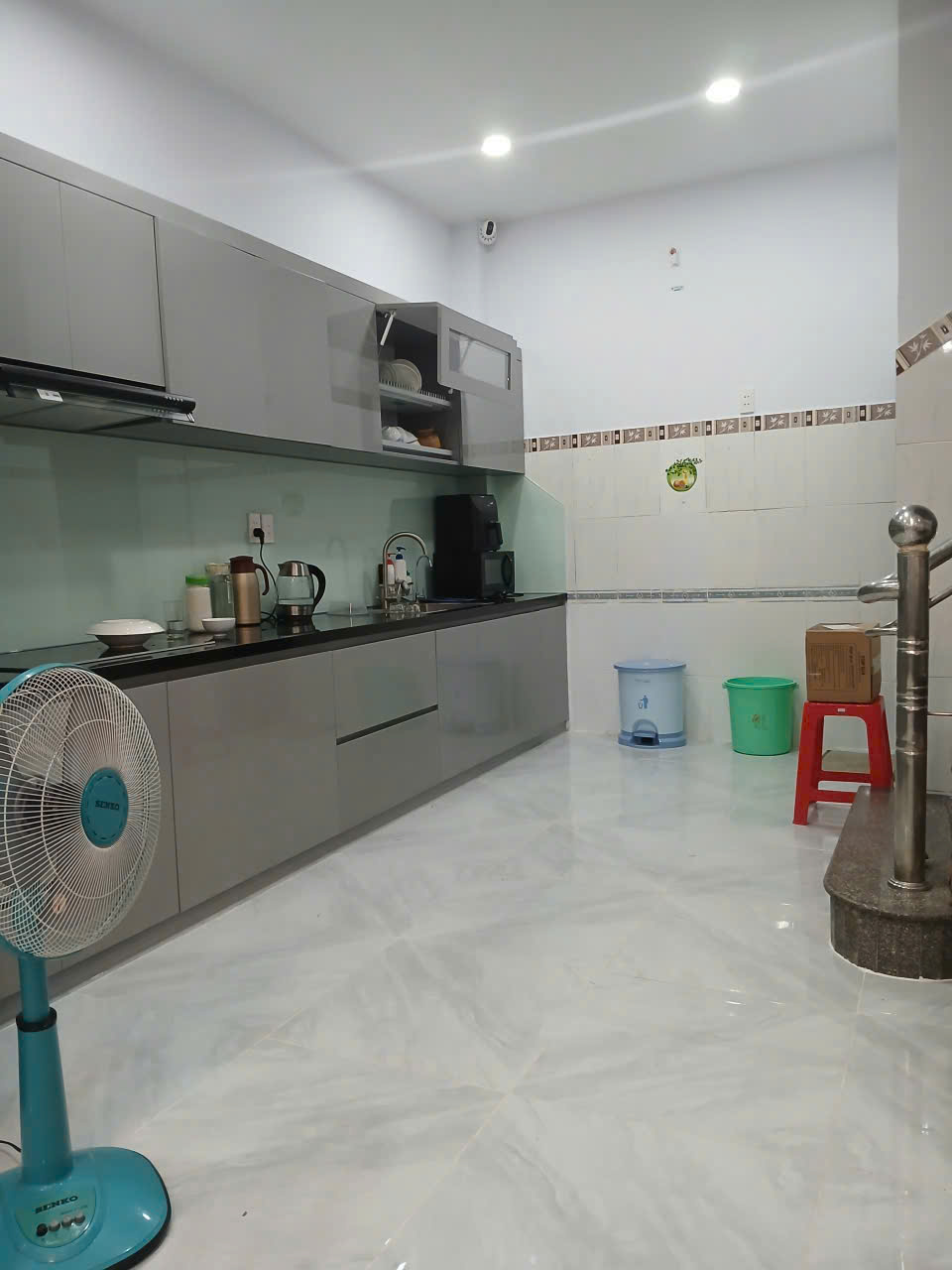 Nhà mặt tiền đường 179 Phường Tân phú DT 56m, 3 tầng vị trí đẹp