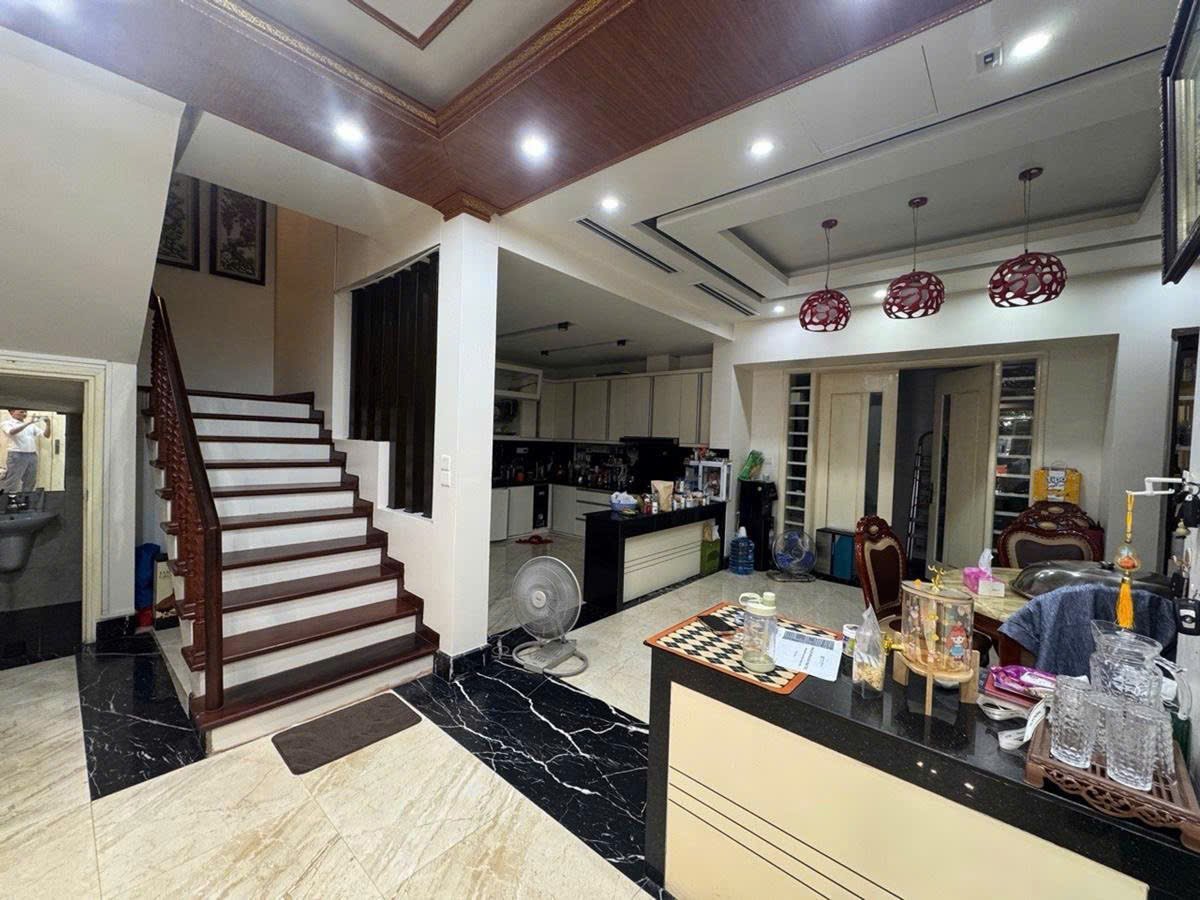 BÁN BIỆT THỰ VIP TÂY NAM LINH ĐÀM - VIEW VƯỜN HOA - 200M² - MT 10M - CHỈ 66.5TỶ