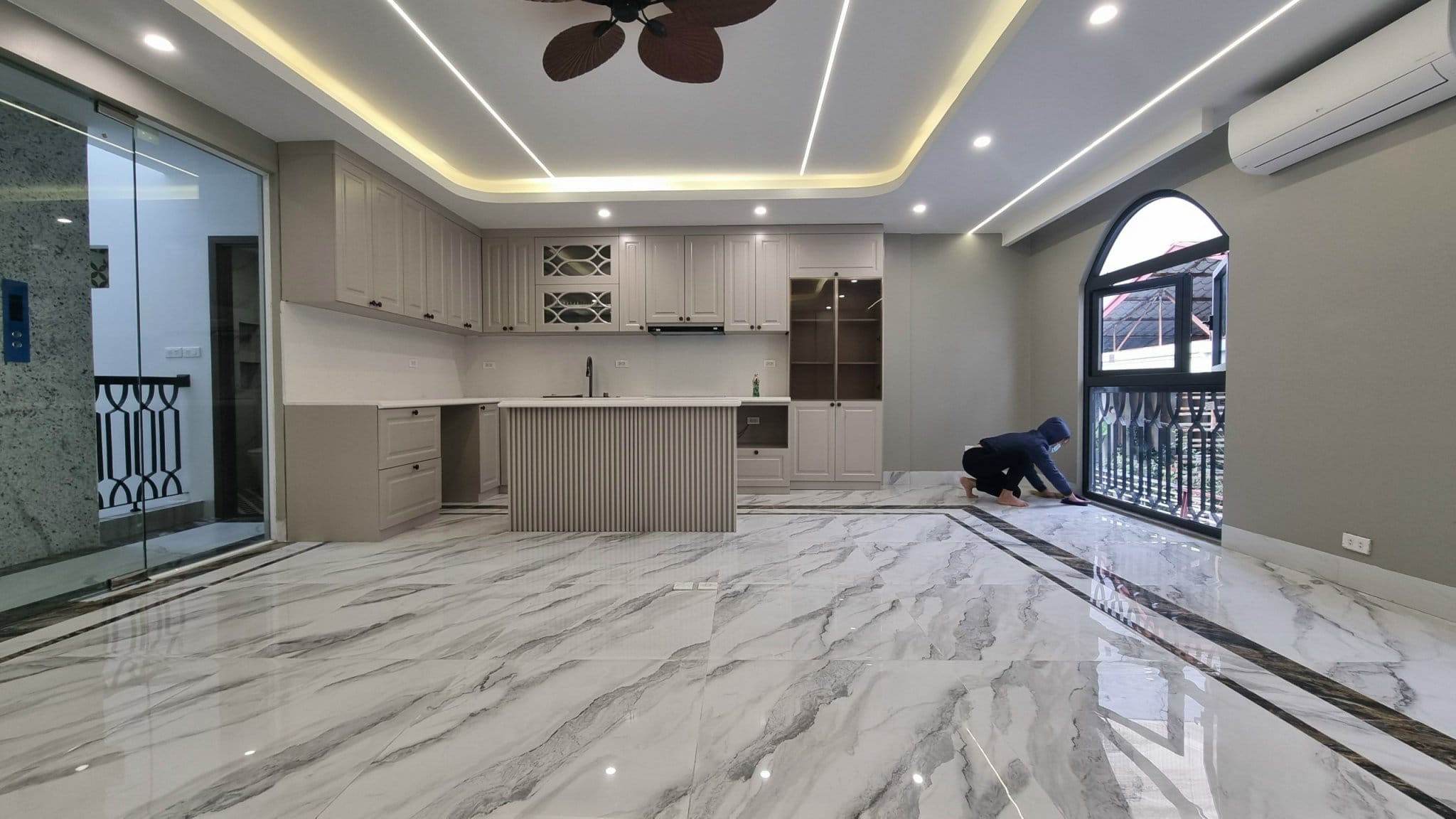 Cho thuê nhà mới 2 mặt thoáng KĐT Mỹ Đình 1. DT 129m x 5t, mt 7m. Giá 35tr