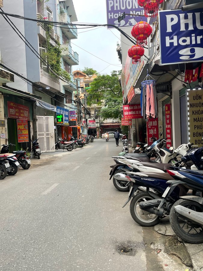 BÁN NHÀ MẶT PHỐ HOA BẰNG – CẦU GIẤY | 61m² – 4 tầng – GIÁ CHỈ 24.5 TỶ