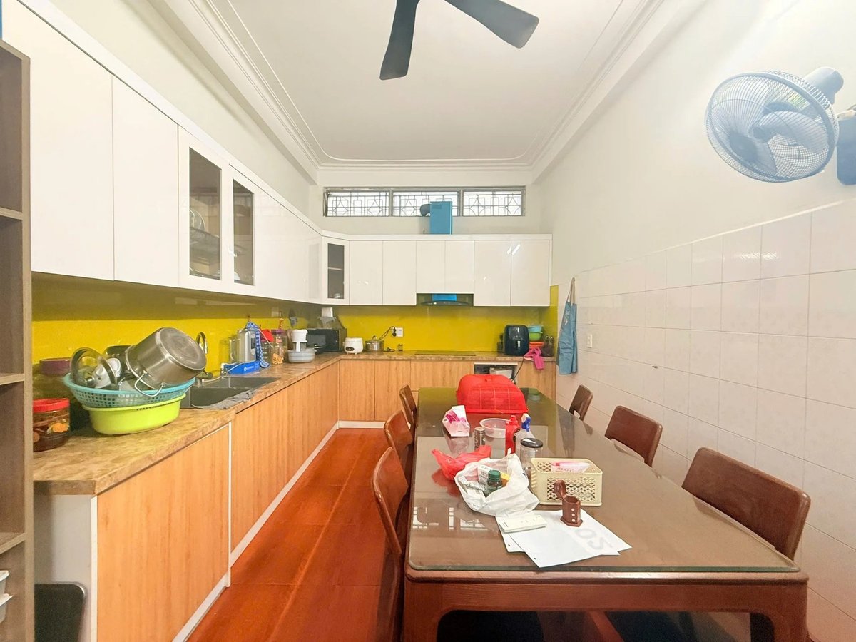 Bán Nhà 2 Mặt Ngõ Yên Lãng. Đống Đa. Ô Tô. DT 70m2. MT 3.4m. 4 Tầng. Giá 18.5 Tỷ