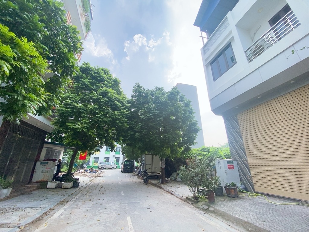 Ngõ ô tô thông Chu Huy Mân, Long Biên 10 tỷ 50m Tin thật - Nhà Thật