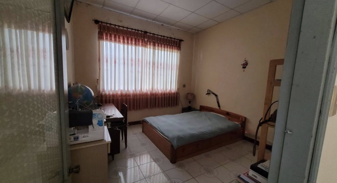 BÁN NHÀ XÂY ĐƯNG PHƯỜNG 8