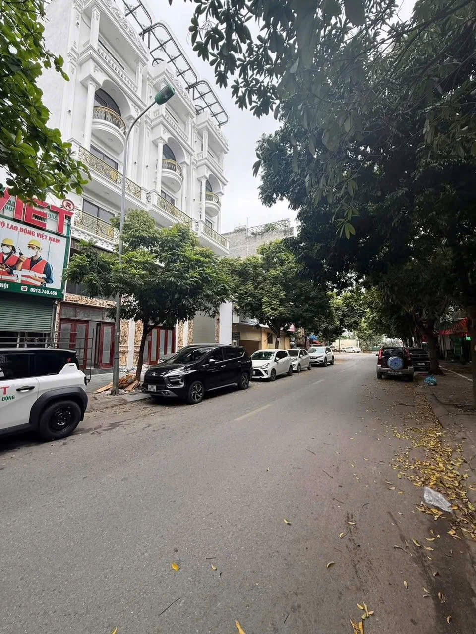 BÁN NHÀ MP SÀI ĐỒNG 80M2- 7 TẦNG THANG MÁY- KINH DOANH, VĂN PHÒNG- 26.x Tỷ.