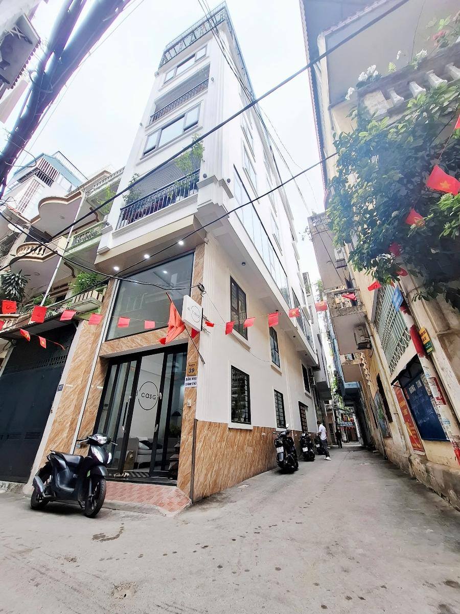 BÁN NHÀ ĐƯỜNG VƯƠNG THỪA VŨ. 60M2 - 8 TẦNG. THANG MÁY. LÔ GÓC.
