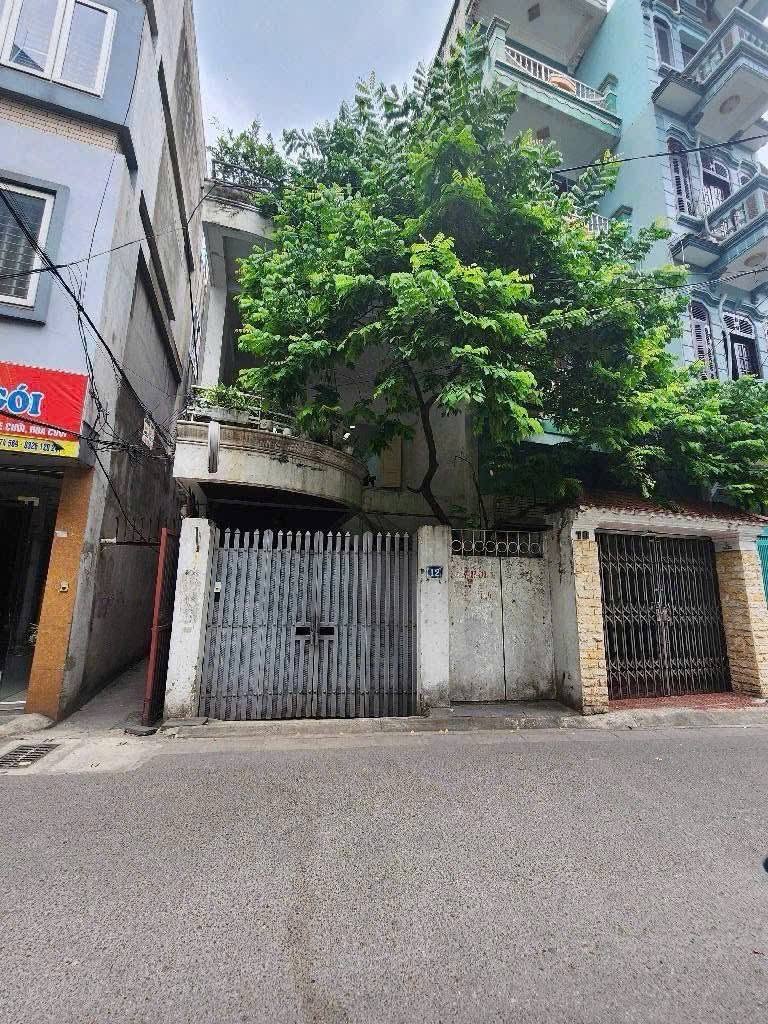 BÁN NHÀ ĐƯỜNG HOÀNG VĂN THÁI. 108M2 - 3 TẦNG. KINH DOANH.