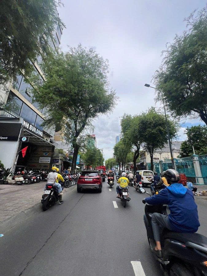 HÀNG HIẾM TRUNG TÂM QUẬN 3 – NGANG BỀ THẾ 7.3M – HẺM 1 TRỤC NGAY SAU MẶT TIỀN VÕ VĂN TẦN