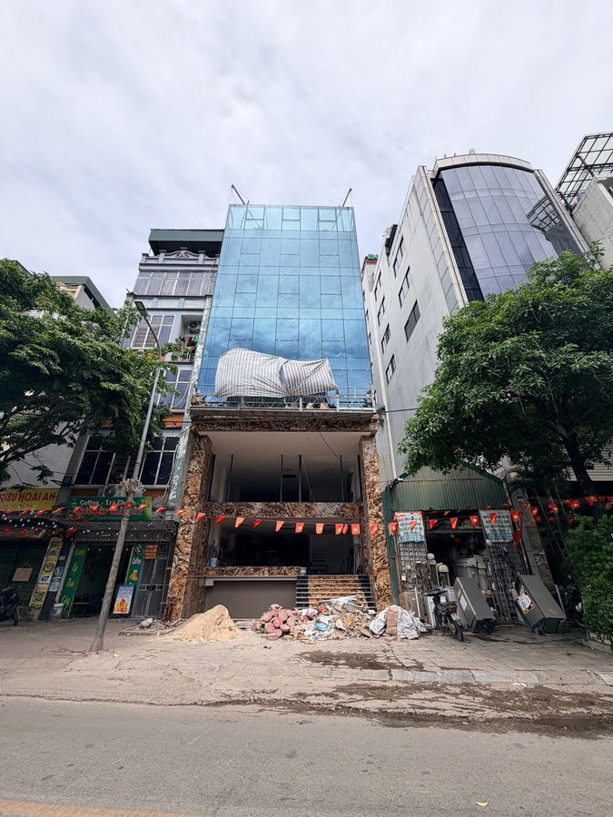 Mặt Phố Vũ Tông Phan Hoàn Công 8 Tầng 1 Hầm MT 8M 130 Tỷ 2 Thoáng