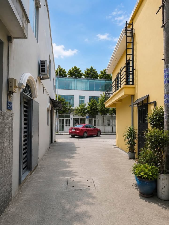 NHÀ MỚI 70M² - HẺM 6M - 3 TẦNG - VÀI BƯỚC RA MẶT TIỀN, NGAY ĐHCT