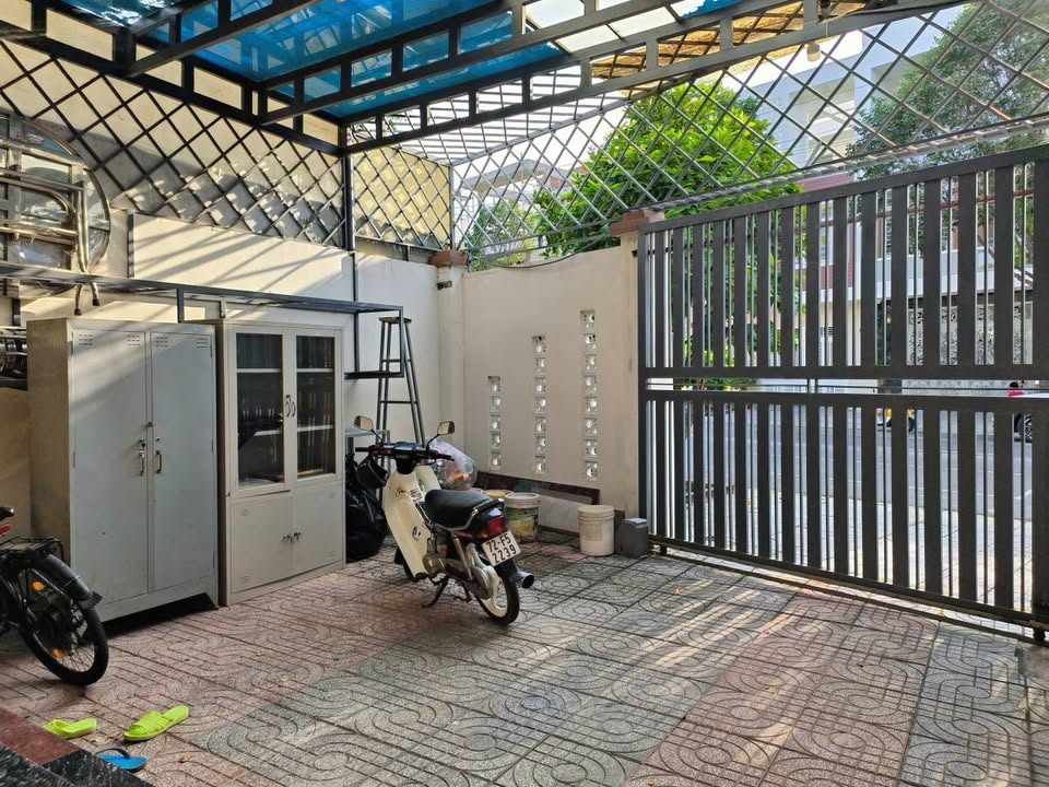 Mặt tiền xe hơi chợ Rạch Ông, đường Nguyễn Thị Tần 5x25, 4 tầng chỉ 11 tỷ 3