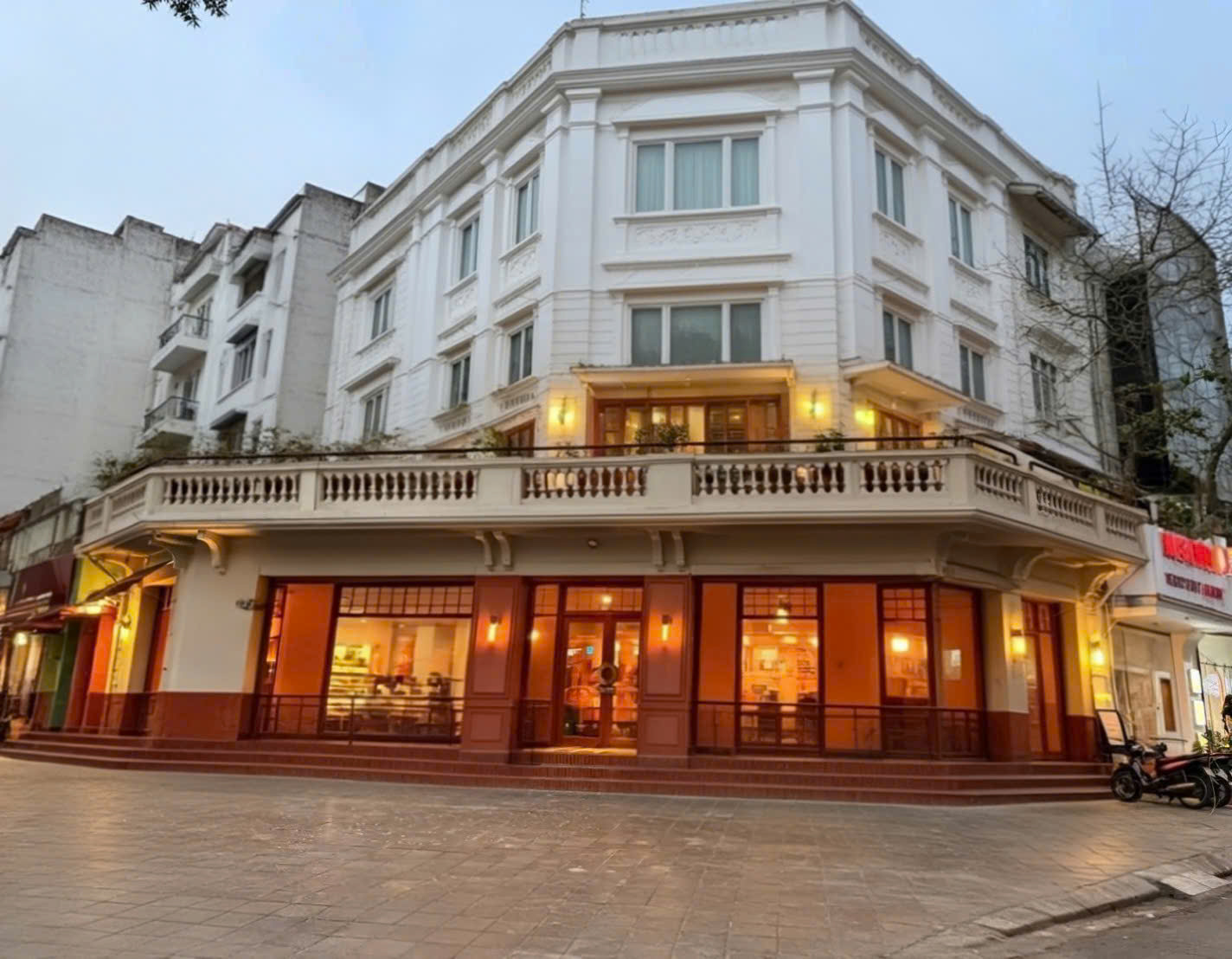 Cho thuê nhà, Trần Nhân Tông, Mai Hắc Đế, THANG MÁY; 161m2* 5T -64 tr