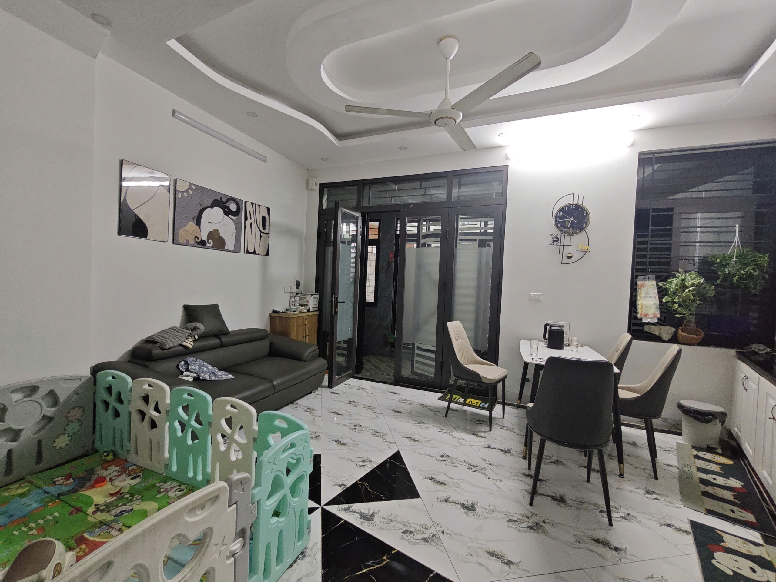 BÁN NHÀ Ỷ LA – HÀ ĐÔNG – 2 THOÁNG – NHÀ ĐẸP Ở NGAY – GIÁ CHỈ 5.8 TỶ