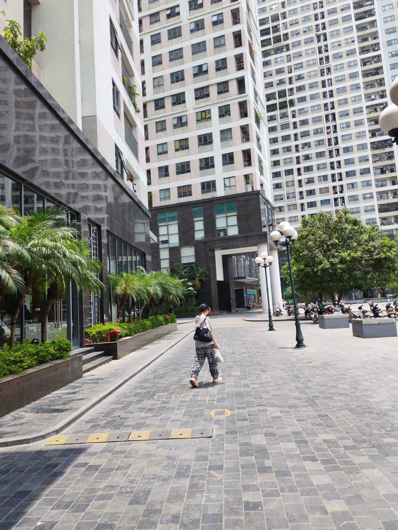 BÁN CĂN CHUNG CƯ 275 NGUYỄN TRÃI. 112M2 - 3PN - 2VC.