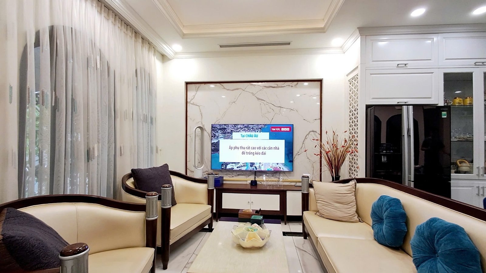 SIÊU BIỆT THỰ NGUYỄN ĐÌNH THI, TÂY HỒ, DT 92m2 x 4 TẦNG, MT 10m, GIÁ 76 TỶ