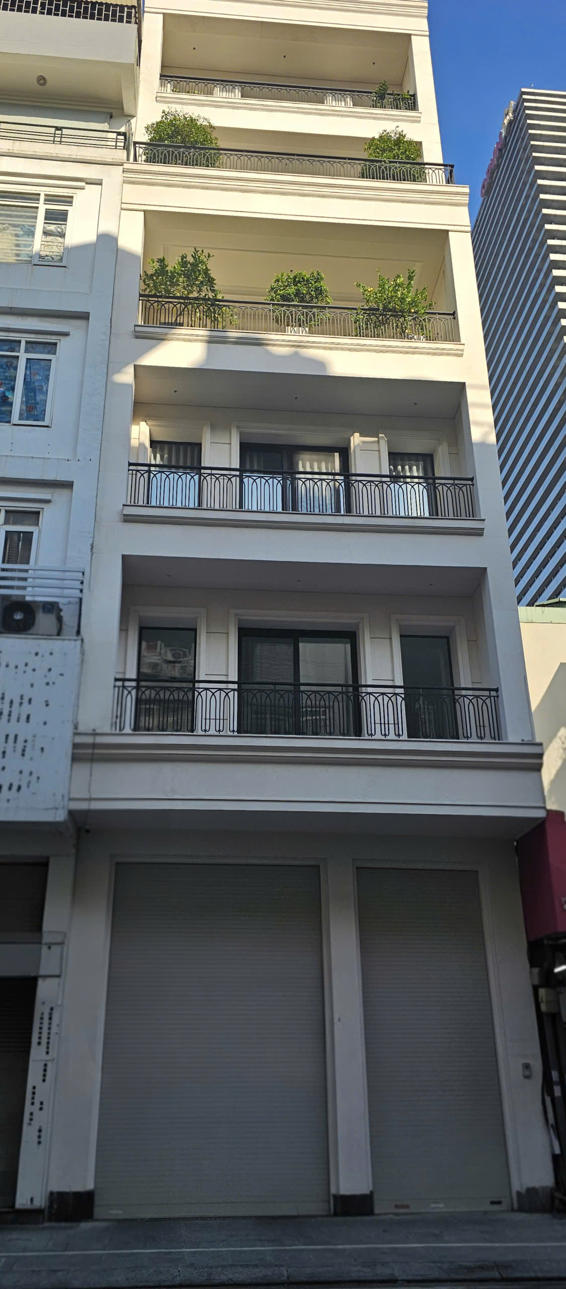 Cho thuê nhà, 90m2- 5T, Trần Quốc Hoàn, Phạm Tuấn Tài, Cầu Giấy -28 tr