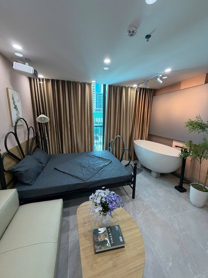Bán Nhà Giáp Nhất. Thanh Xuân. 8 Tầng Thang Máy. Ô Tô. DT 110m2. MT 6.8m. Giá 35.8 Tỷ.