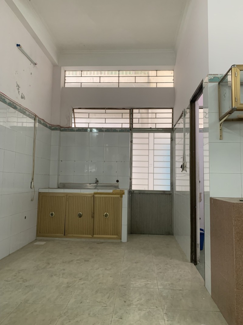 ► Sát MT Đinh Tiên Hoàng, 90m2, ngang 8m, 3 tầng, 12 phòng thu 60tr/th, 8.x tỷ