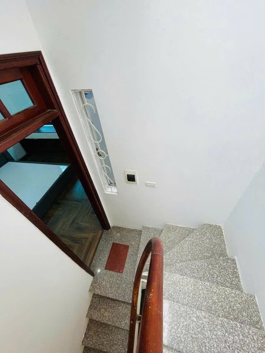 SIÊU HIẾM - LÔ GÓC - 3 THOÁNG – SÂN RỘNG – GẦN PHỐ