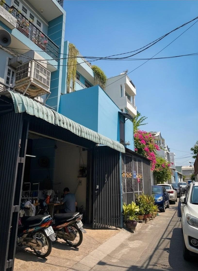 PHAN VĂN HỚN Q12 - HXH- 124M2 6PN NHỈNH 6 TỶ THU 15TR/THÁNG
