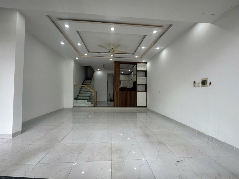 # Mặt Tiền Hà Huy Tập đường 10.5m gần Công An Quận, 60m2 ngang 6m, 3 tầng, 9.x tỷ