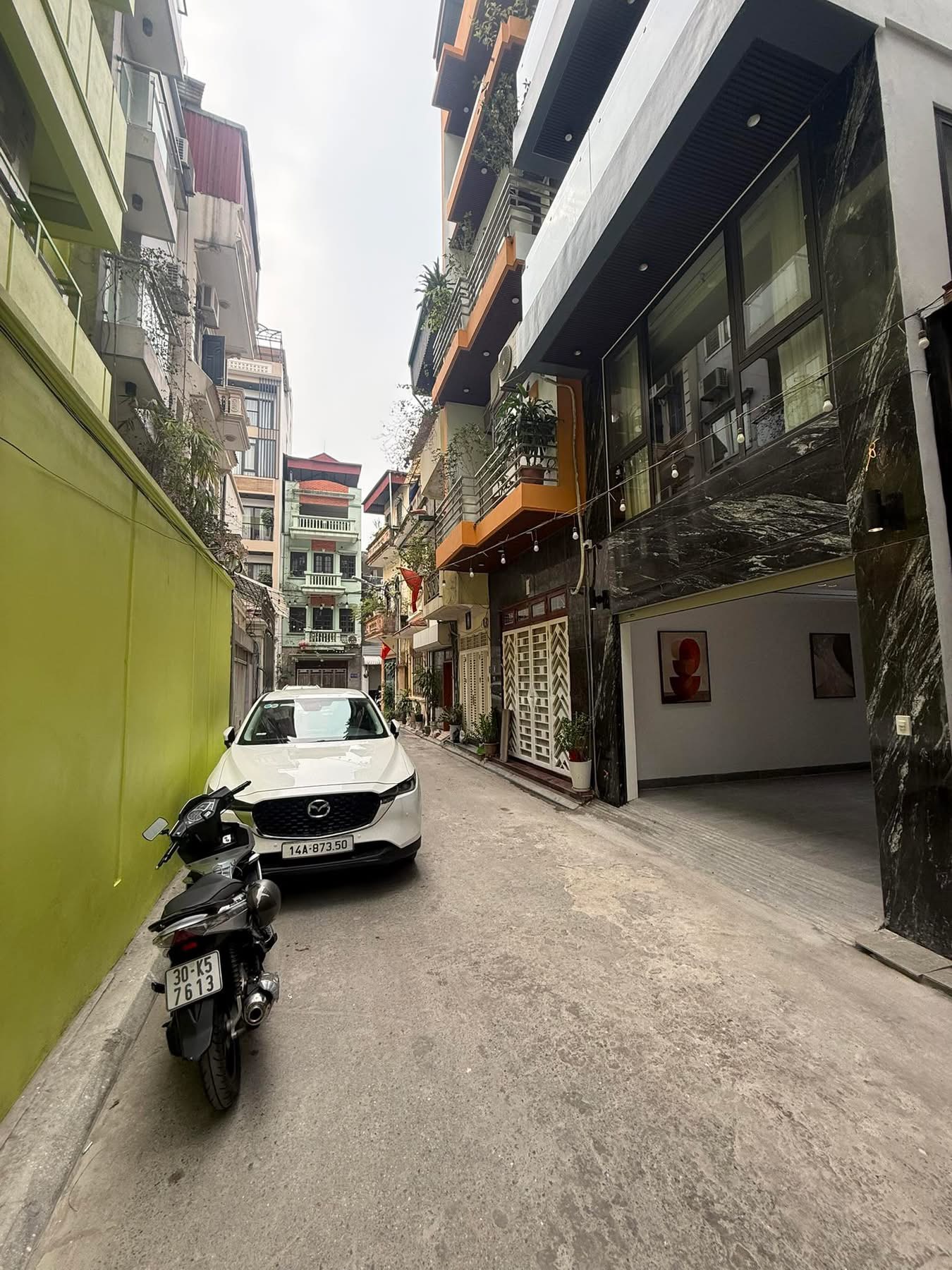 NGUYỄN CHÁNH- LÔ GÓC- MẶT TIỀN 9M- VỪA Ở VỪA KINH DOANH- NGÕ THÔNG- Ô TÔ ĐỖ CỬA.