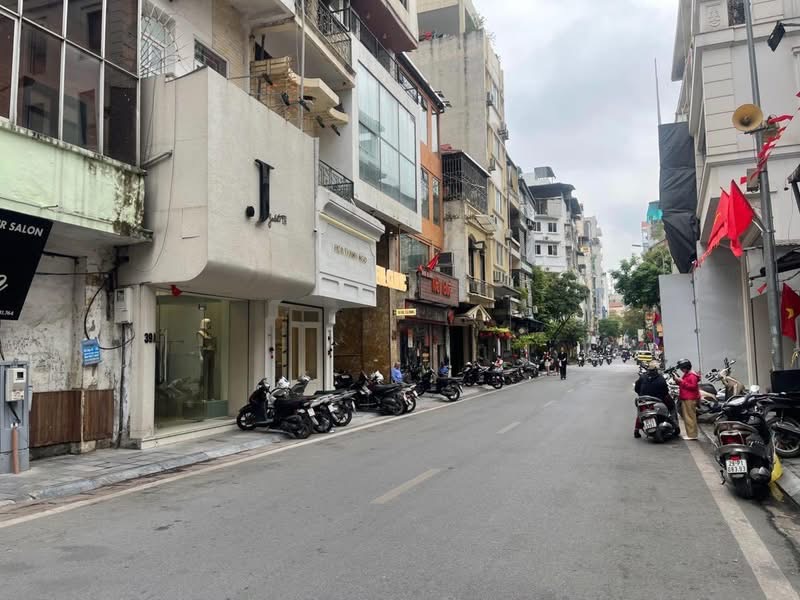 NGUYỄN THỊ ĐỊNH- 2 THOÁNG- 60M- 7 NGỦ- PHÂN LÔ- VỈA HÈ- Ô TÔ TRÁNH- NGÕ THÔNG.