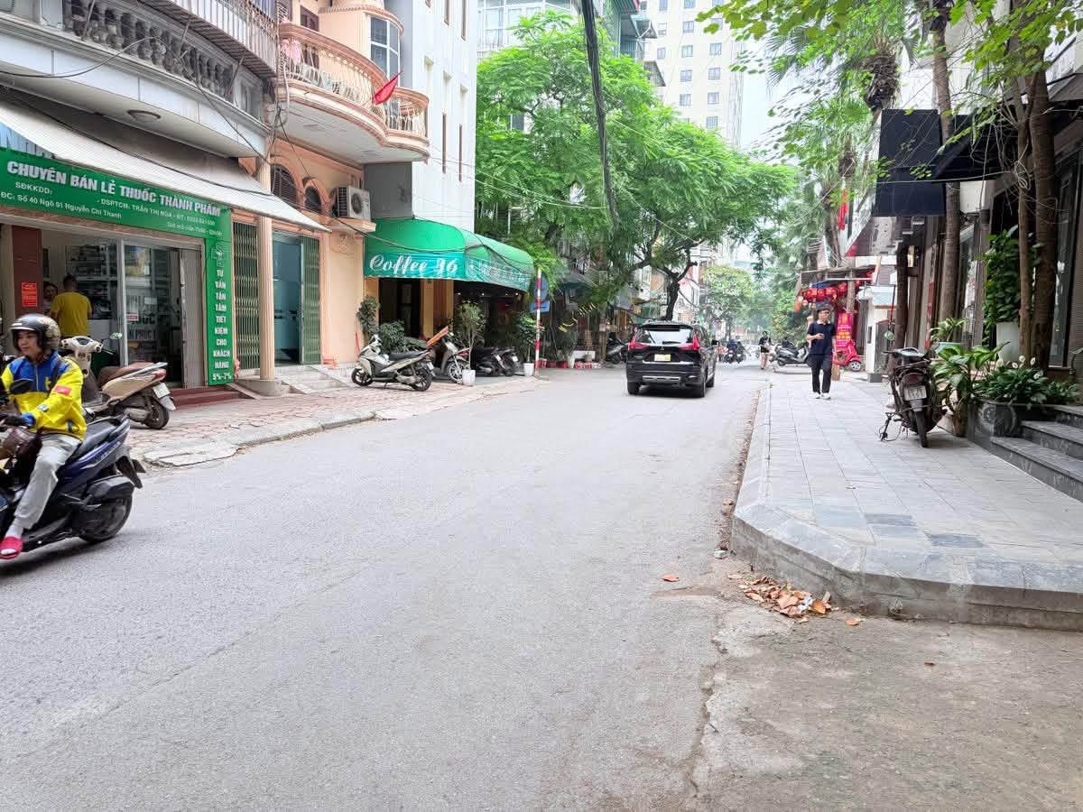BÁN NHÀ PHÂN LÔ NGUYỄN CHÍ THANH ĐỐNG ĐA - 85M 6T MT 5.2M - VỈA HÈ OTO TRÁNH NHAU KINH DOANH TẤP NẬP