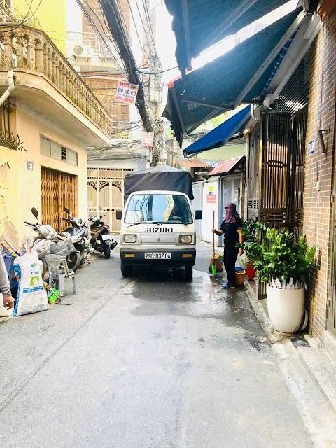 BÁN NHÀ TRƯƠNG ĐỊNH HOÀNG MAI - 25M 5T MT 3.9M - HƠN 6 TỶ SĐCC OTO ĐỖ CỬA NHÀ MỚI ĐẸP GẦN BẾN XE GIÁP BÁT GẦN HẦM CHUI KIM ĐỒNG