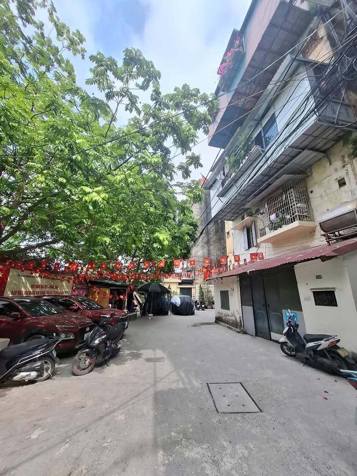 BÁN CĂN HỘ TẬP THỂ T2 NGUYỄN NGỌC DOÃN ĐỐNG ĐA - 80M 4PN - HƠN 4 TỶ SỔ ĐỎ TO GẦN VINCOM PHẠM NGỌC THẠCH GIÁ ĐẦU TƯ