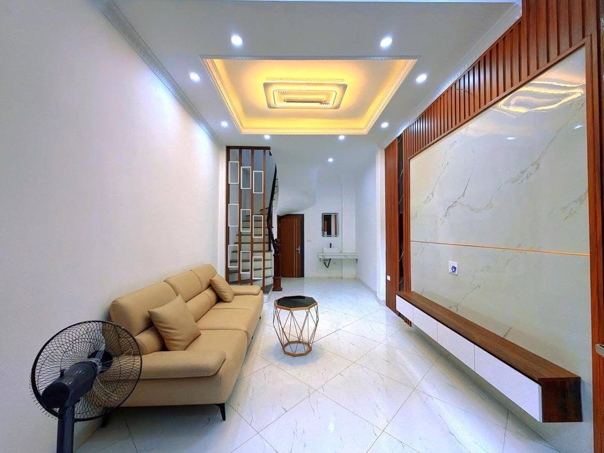 BÁN NHÀ THÁI THỊNH ĐỐNG ĐA - 32M 6T MT 3.1M - HƠN 9 TỶ NGÕ THÔNG NHÀ ĐẸP Ở NGAY GẦN NGÃ TƯ SỞ