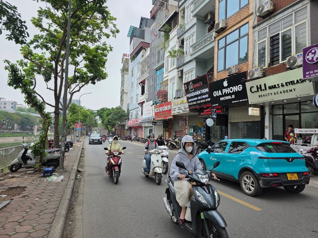 BÁN NHÀ MẶT PHỐ LỚN– KINH DOANH ĐỈNH – HIẾM NHÀ BÁN - CHỦ NHÀ CẦN TIỀN BÁN GẤP