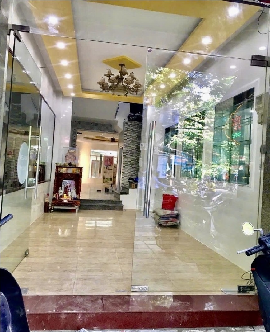 # Mặt Tiền Nguyễn Hoàng, 2 mặt thoáng, 55m2, 4 tầng đẹp, Kinh Doanh VIP, 8.x tỷ