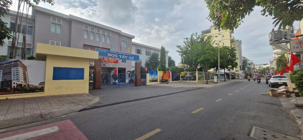 Bán Tòa Nhà Văn Phòng P1 Tân Bình, 7 tầng, 10 vp khai thác, HĐ Thuê 3 Năm, sát Q.3, Phú Nhuận.