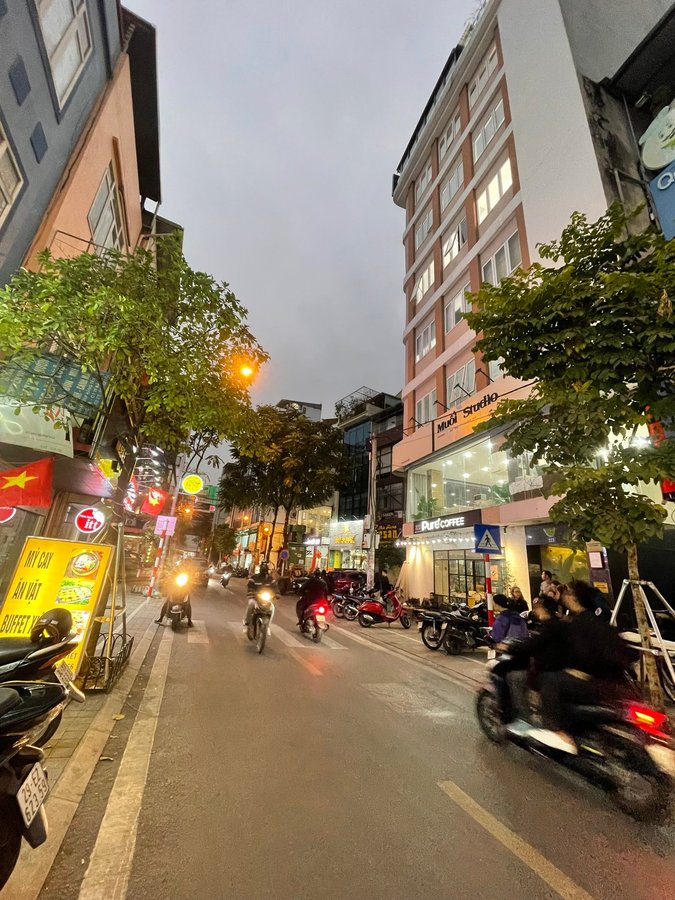 BÁN NHÀ MẶT PHỐ NGUYỄN VĂN TUYẾT – ĐỐNG ĐA | 40M² – 1 MẶT PHỐ, 1 MẶT NGÕ – GIÁ 21 TỶ