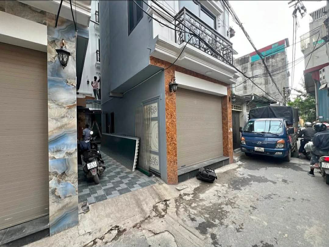Bán Nhà Cổ Linh, Long Biên 47m2, 6T chỉ 11,2 tỷ (ô tô đỗ cửa)