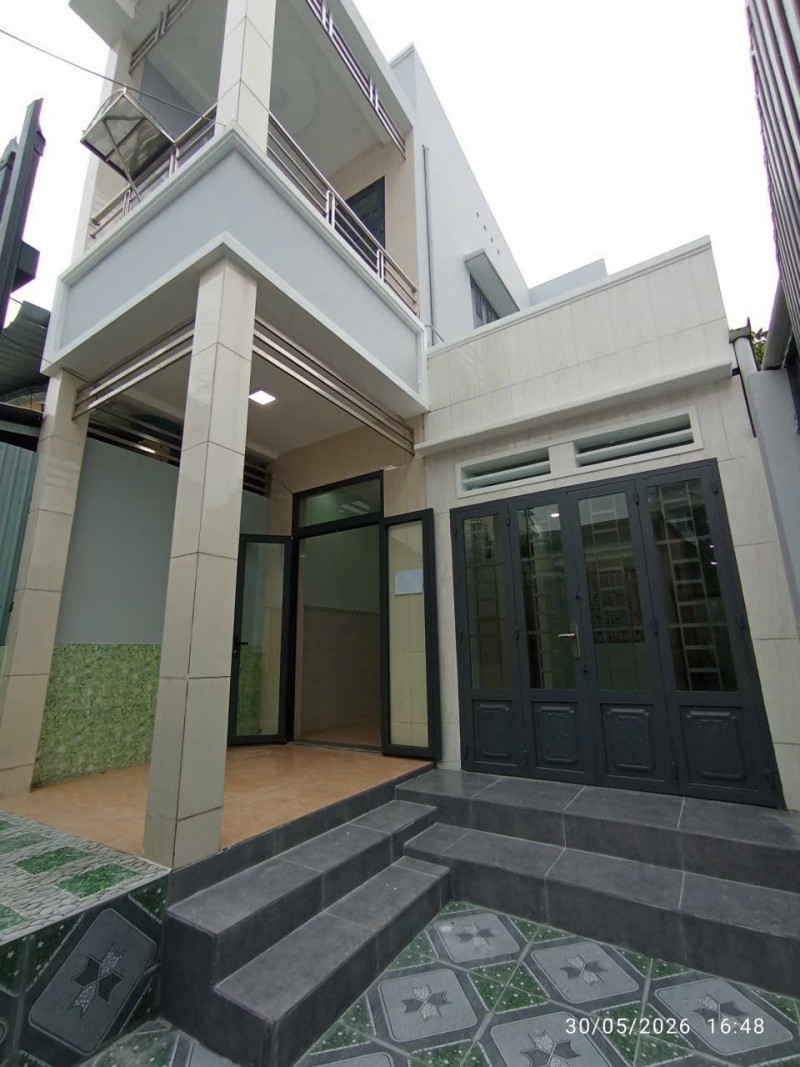 Bán nhà đường Số 9, Trường Thọ, Thủ Đức, TP HCM. DT 100m2 (5x20), 2 tầng, 3PN, giá 6,05 tỷ.