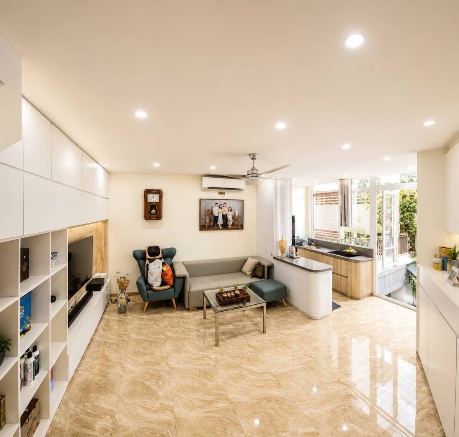 NHÀ ĐẸP PHỐ LÒ ĐÚC – 32m²,5 TẦNG – Ô TÔ GẦN CỬA – TẶNG NỘI THẤT