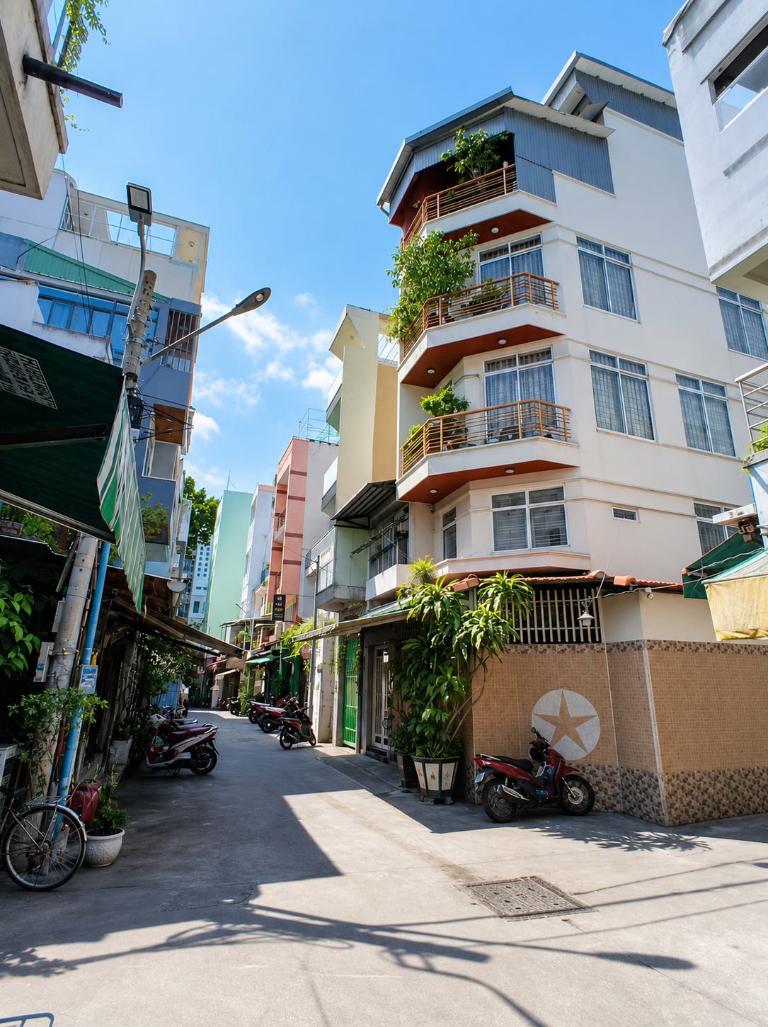 Nhà Căn Góc Đường Nguyễn Trãi Q.5 Đoạn 2 Chiều - 42,5m² Hẻm Xe Hơi - 5 Tầng - Hơn 13 Tỷ Nhà Cân Góc Xây Đúng Qui Định Đã Vạt Góc