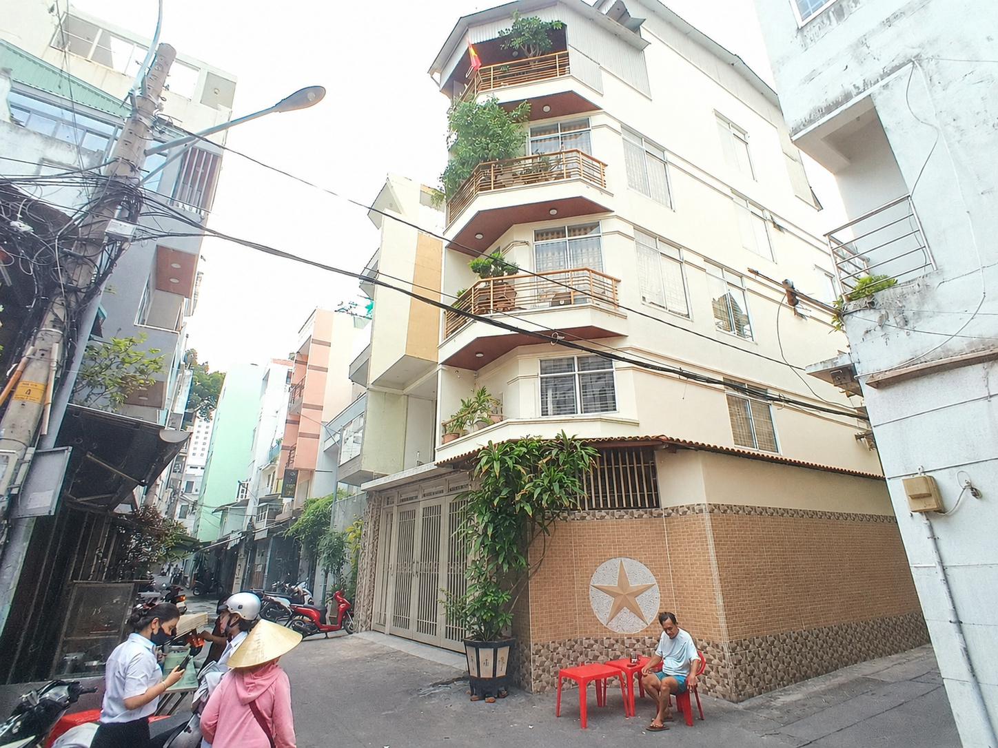 Căn Góc Hẻm Xe Hơi Thông Đường Nguyễn Trãi Quận 5 - 72,5m²( 5 x 14,5) x 5 Tầng - 13,9 Tỷ Chính Chủ Đứng Tên Bán Nhà Nhỏ Mua Nhà To