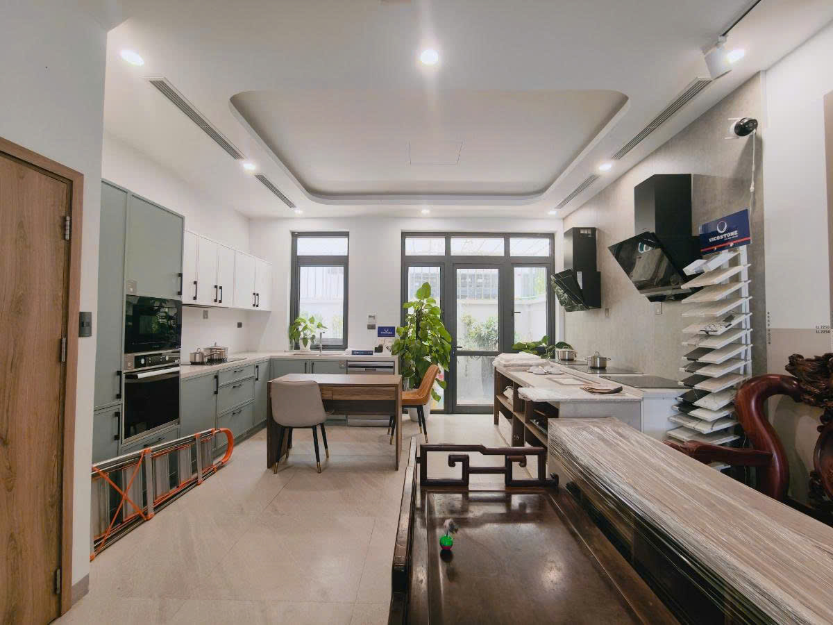 BÁN ĐẤT PHÂN LÔ XUÂN LA – 70M² – 3x TỶ – VỈA HÈ RỘNG – Ô TÔ TRÁNH.