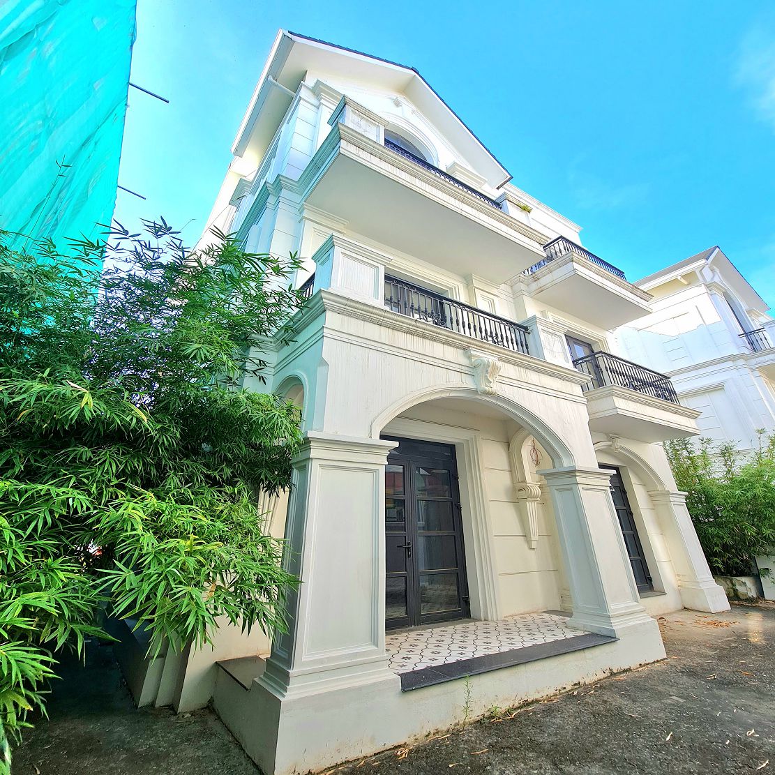 Shophouse 5 tầng trung tâm Trâu Quỳ, Gia Lâm vị trí vàng kinh doanh. 20 tỷ x. 0936098052